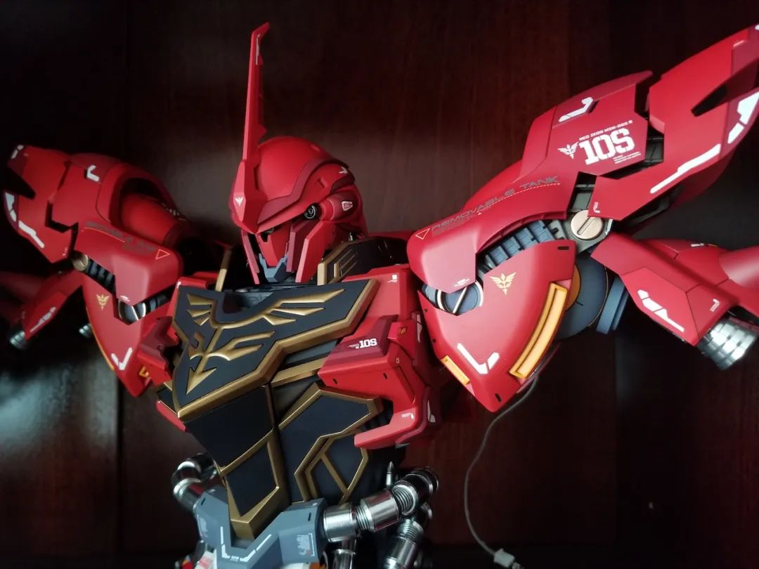 「佳作」亿辉新安洲胸像