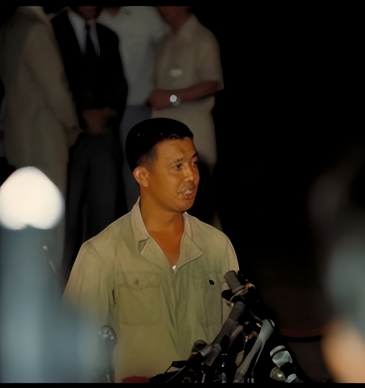 1977年,大陆飞行员范园焱,驾驶飞机叛逃台湾,晚年结局怎么样?