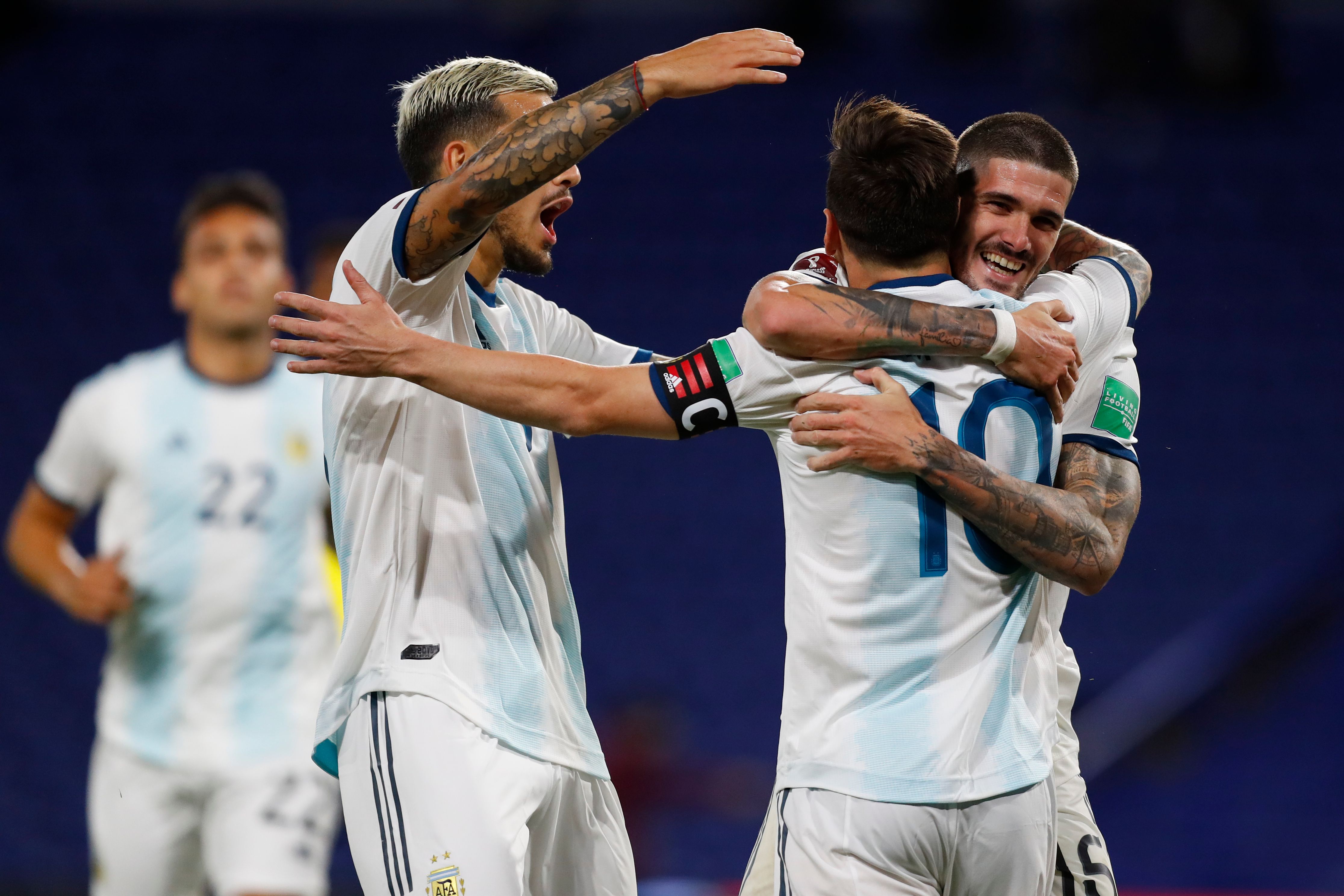足球——2022世界杯南美区预选赛:阿根廷胜厄瓜多尔
