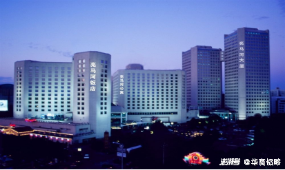 百岁传奇企业家去世,曾建中国第一高楼,滇缅公路