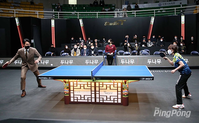 安宰亨激动地说:"2022年1月28日是韩国乒乓球新起点的历史性时刻.
