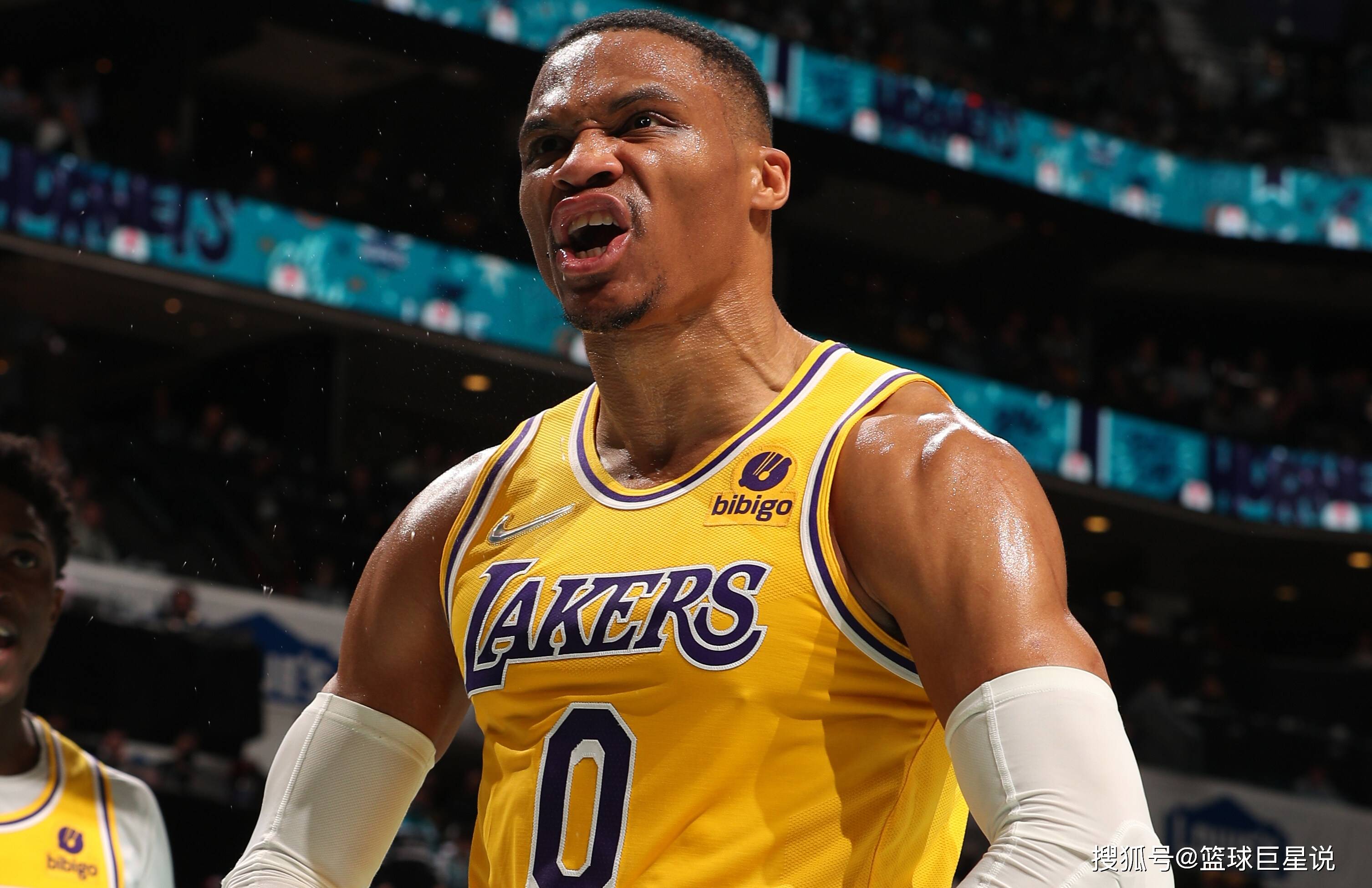威少:我会亲手在附加赛送走湖人,贝弗利:告诉詹姆斯湖人会完蛋