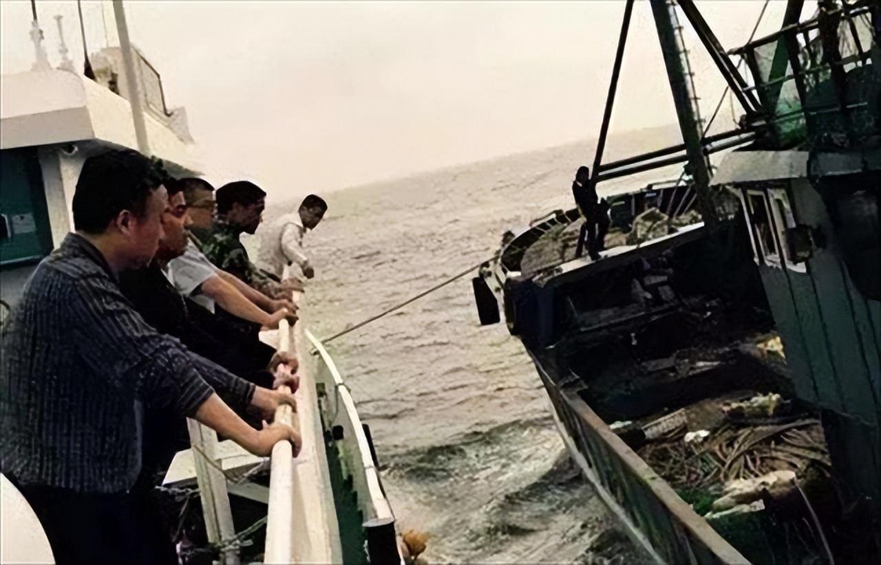 "鲁荣渔2682号"案海上大逃杀:11人杀害22人,船员被逼纳投名状