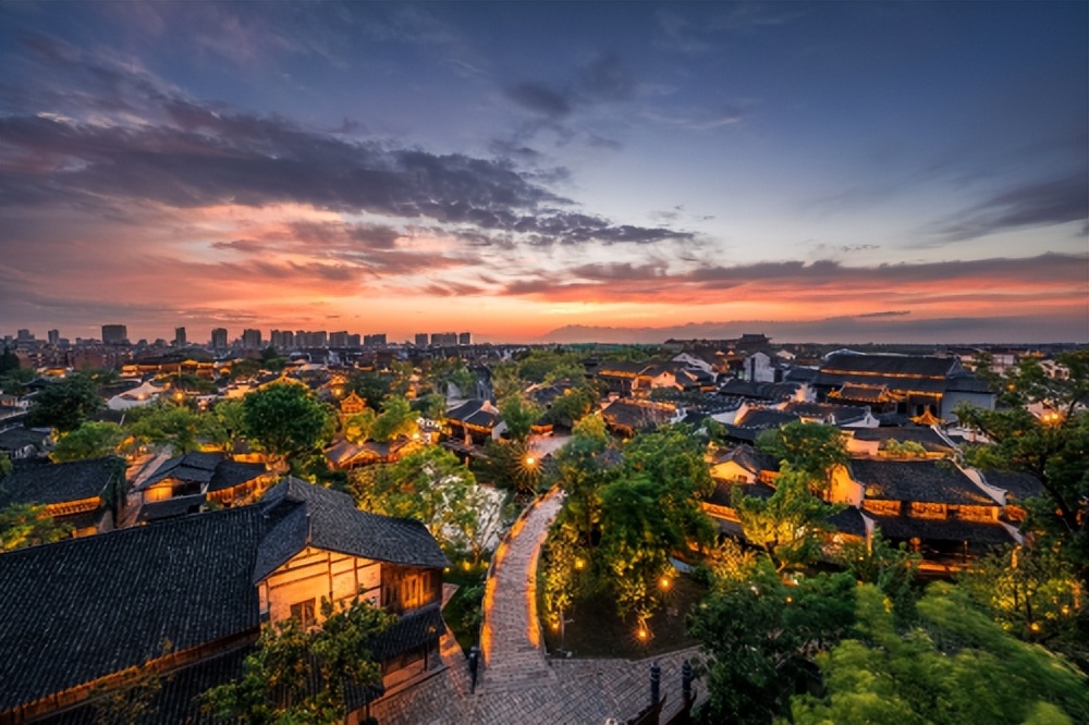 潮起濮院|中秋国庆双节将至,在濮院时尚古镇打开时尚新玩法