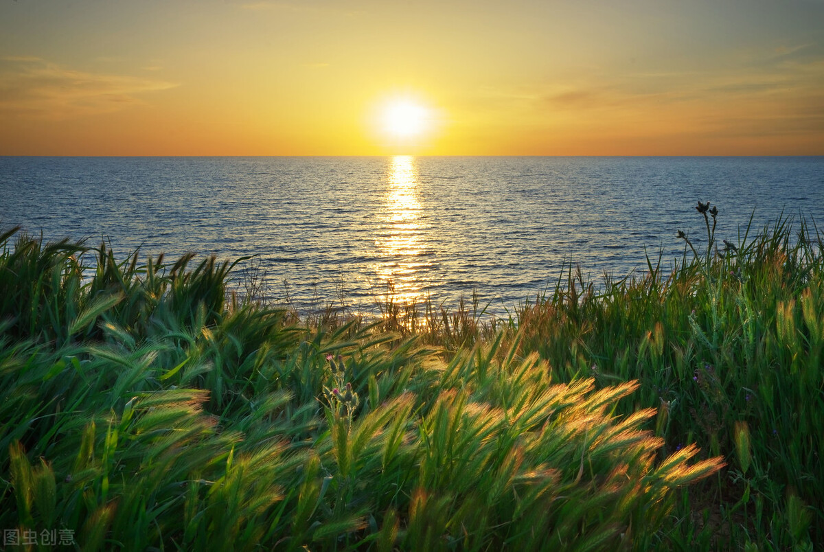 描写日落的优美句子(形容黄昏晚霞唯美的句子)