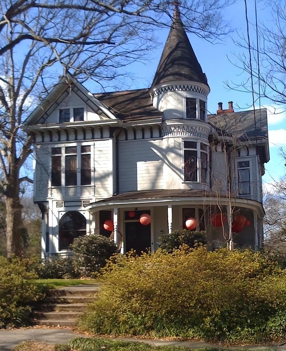 论历史上西方建筑风格与西文字体风格这两者有什么关联