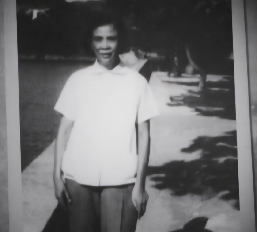 66年听侄女贺小平说,要坐火车去北京,贺子珍:小平,我也要去