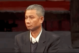 文章最新动态:身材瘦削头发花白,抿嘴双眼无神,精神状态惹担心