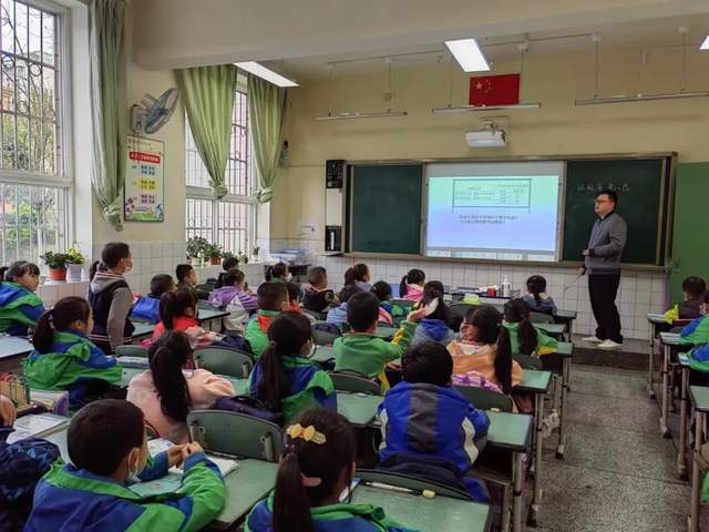 成都市雙流區九江小學:聚集核心素養,賦能新課堂