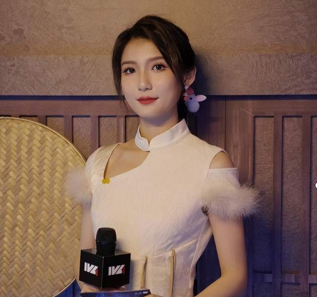 连续3个月登顶解说主持成长榜,第5人格官方主持潇潇成长速度迅速