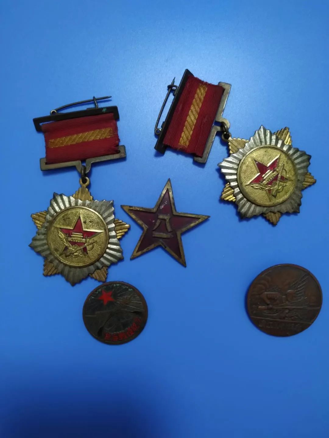 〇采访老红军肖合清后人有感(中华通韵 外一首)