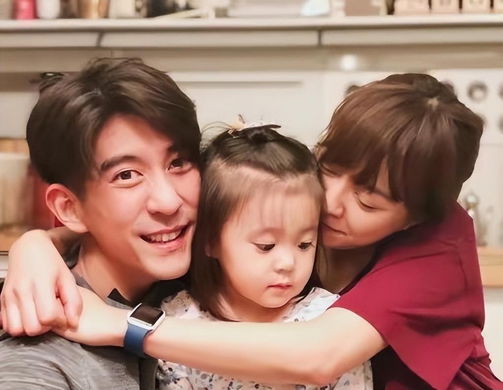 回顾陈意涵真是因为她太风流只能让老实人许富翔接盘