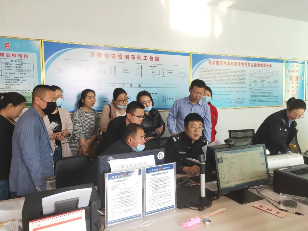 「最美窗口民(辅)警」万荣县公安局交通警察大队赵建华