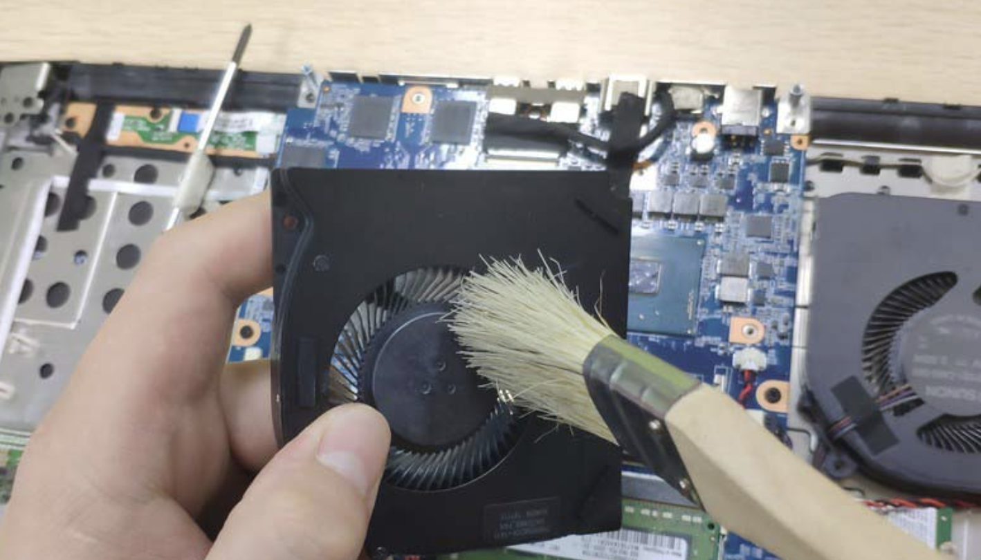 电脑清灰指南:全方位清洁技巧助你提升电脑性能