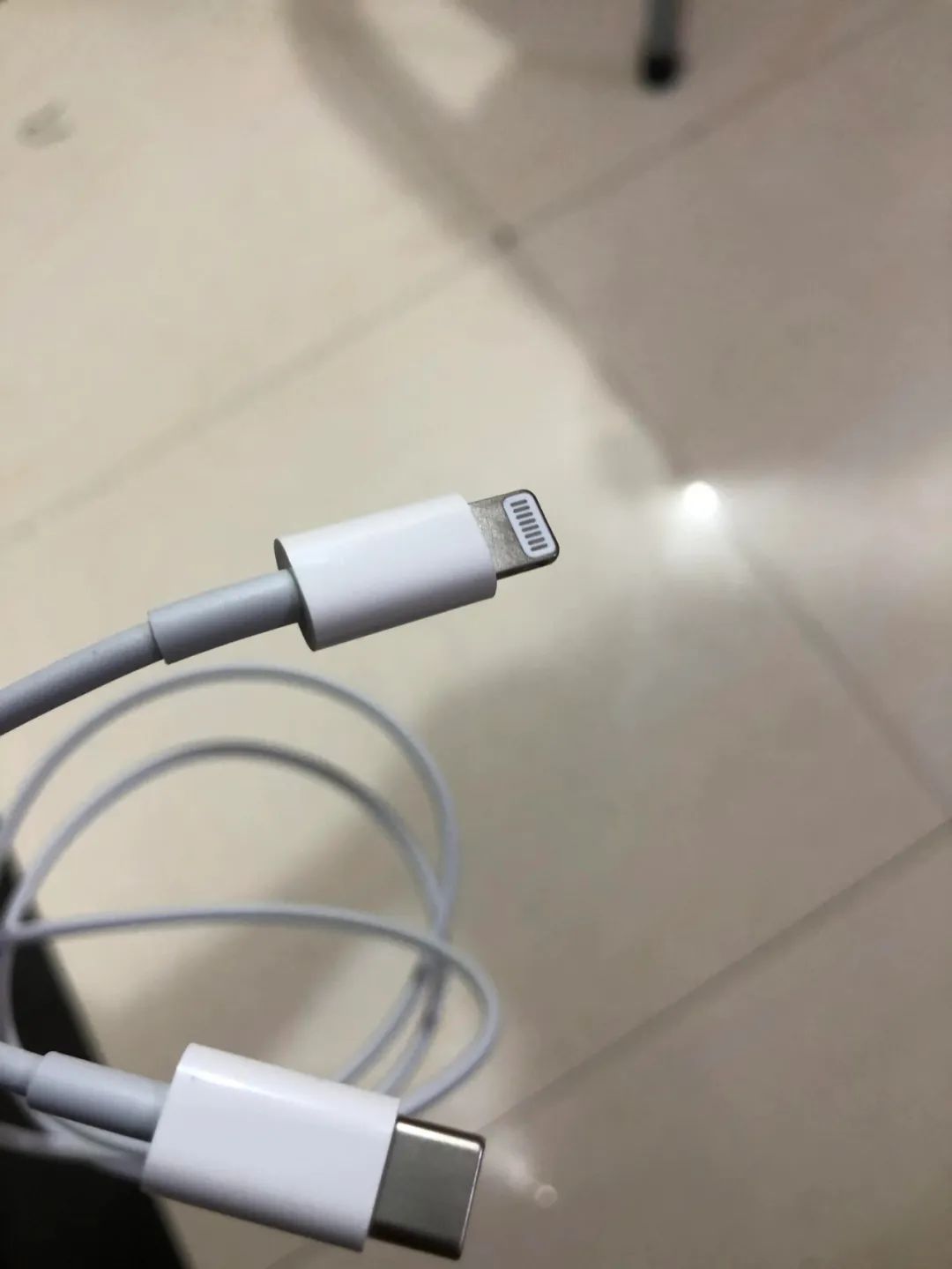 这些苹果产品都要用 usb