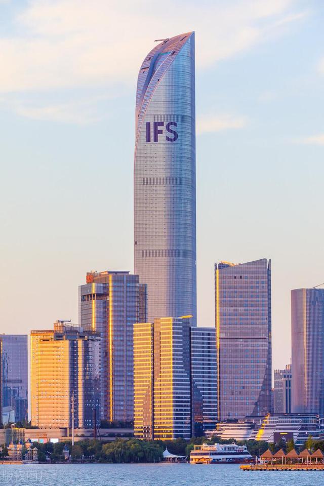 2021年全球最高的二十栋摩天大楼11栋位于中国