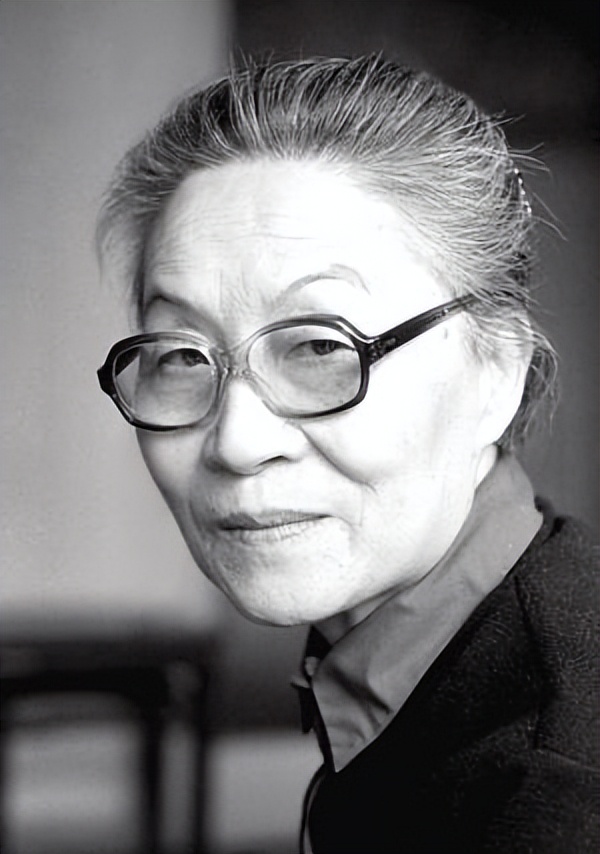 《走到人生边上》百岁老人杨绛先生谈人与人生,探索生命的价值