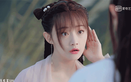 于正家的新晋小花吴佳怡三女主剧同播,是要预定"七月女友"吗?