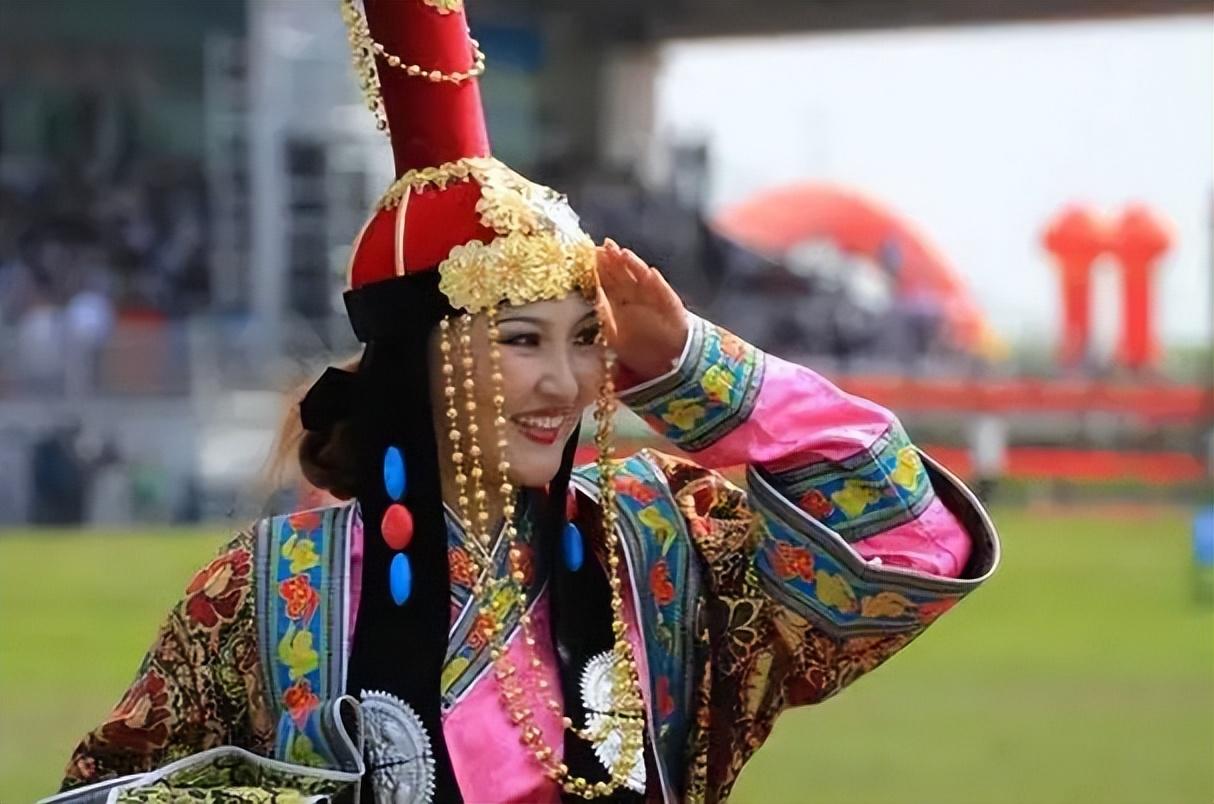 蒙古国仅有300万人口,近六分之一都是寡妇,她们的男人都去哪了