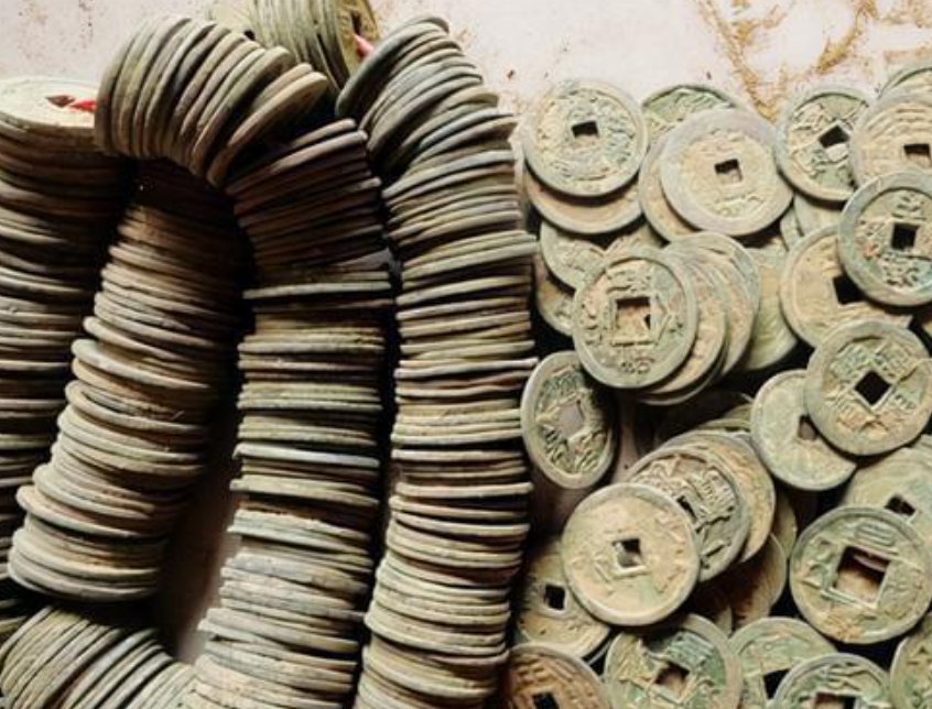 19世纪,越南阮朝"半银半钱"港税受到了哪些方面的影响?