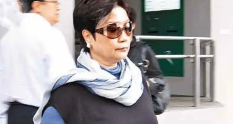 司徒玉莲:36岁成澳门女赌王,崩牙驹真正的靠山,却惨遭子女投毒