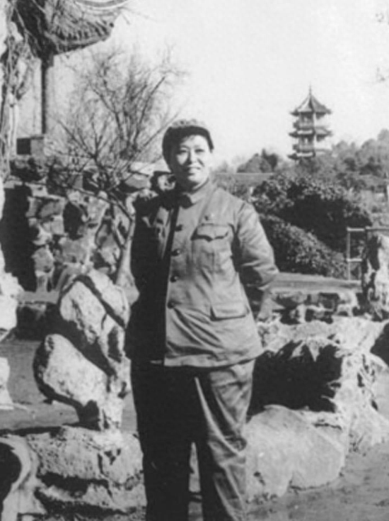 1964年王近山和黄慎荣结婚前妻韩岫岩得知后落泪怎么会这样