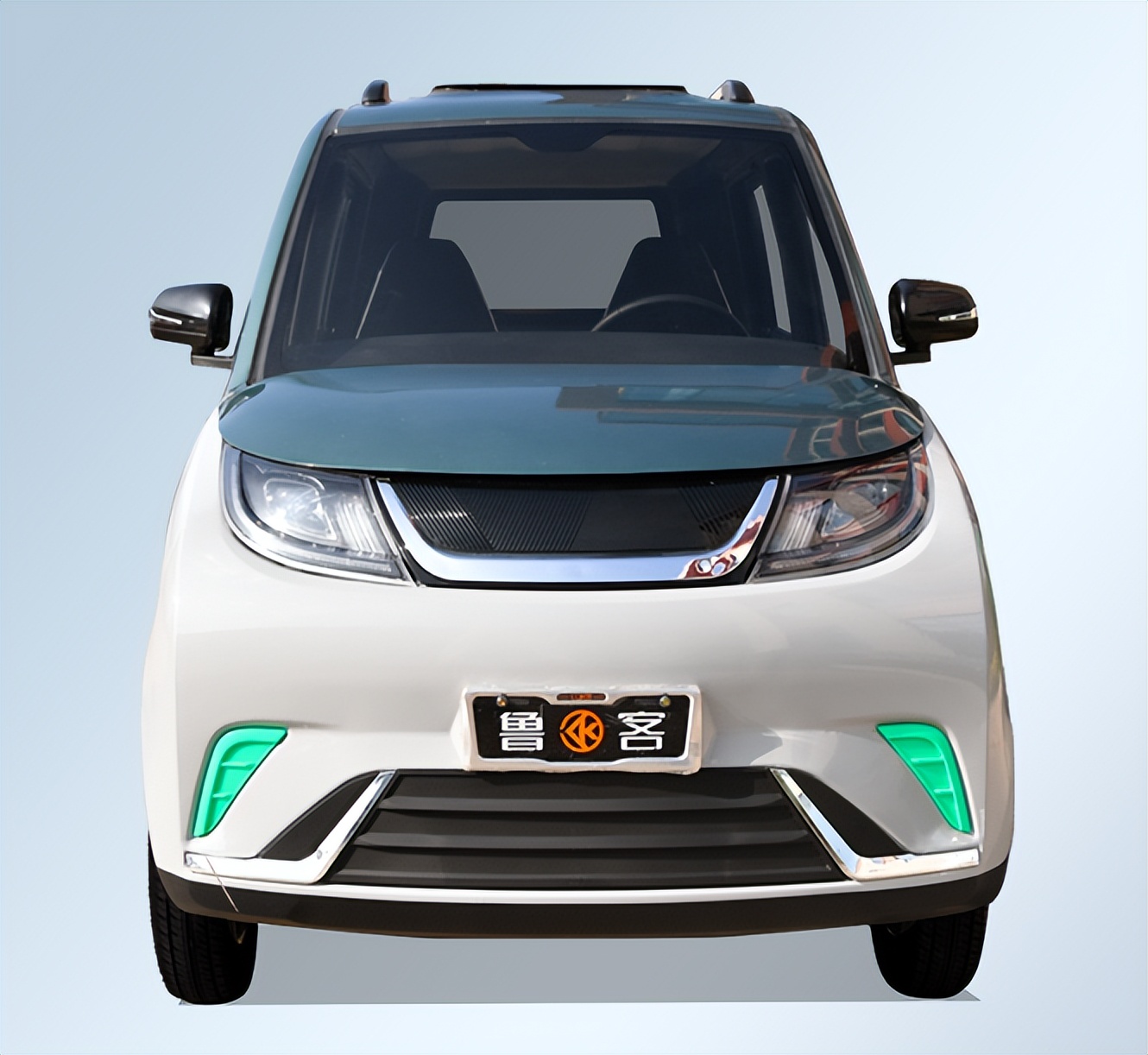 2款低速电动车新品,配豪华驾驶室,带暖风,冬天代步不怕冷