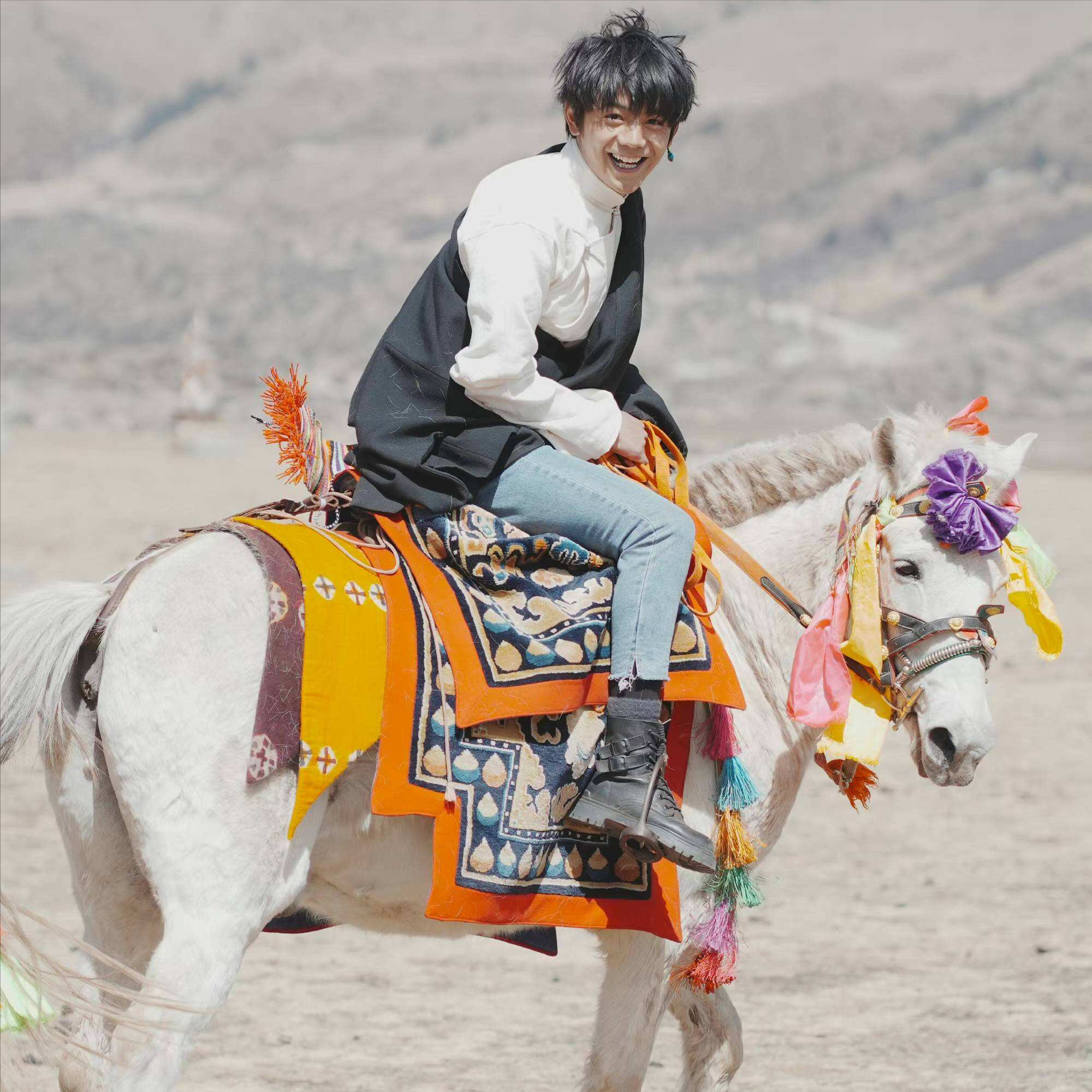 丁真走红一年后,如今的现状,充分体现了娱乐圈的"残酷真相"