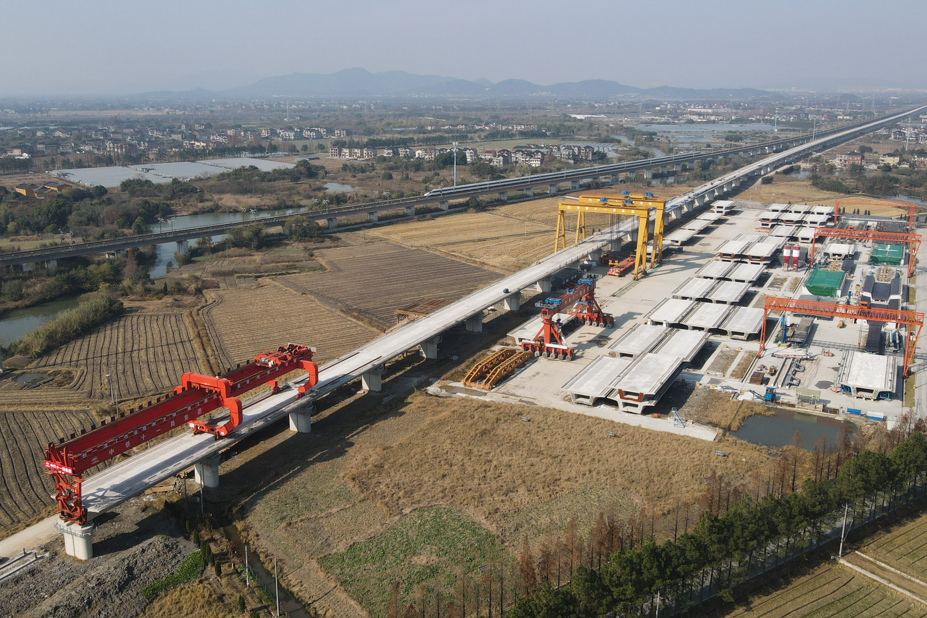 浙江:湖杭铁路建设有序推进(3)