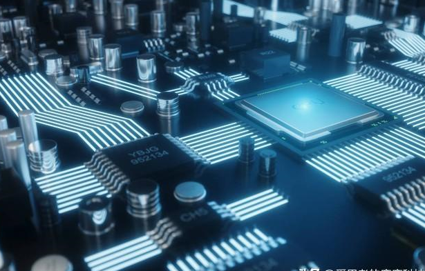 彻底僵掰了?美芯片三巨头集体宣布,人民日报:放弃幻想!