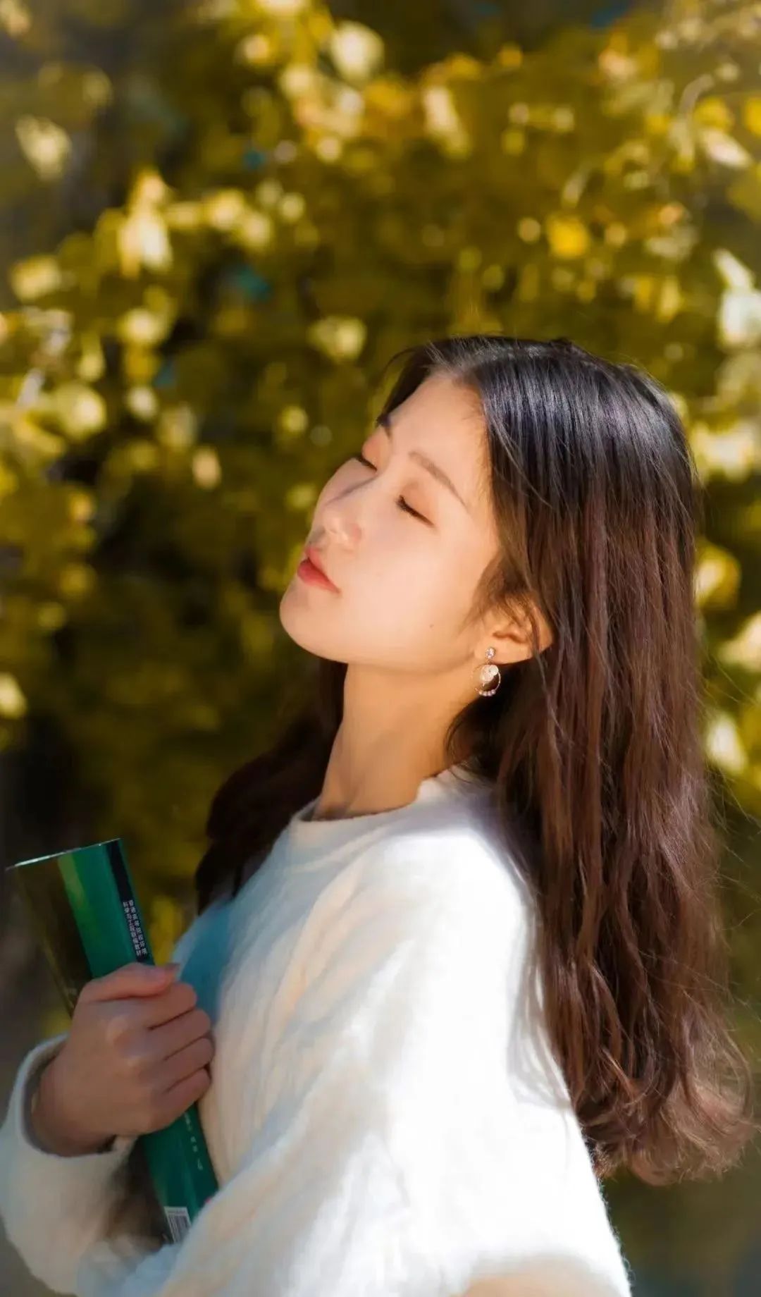 湘潭大学"最美"女神学姐走红,保研山东大学,真是我们的榜样