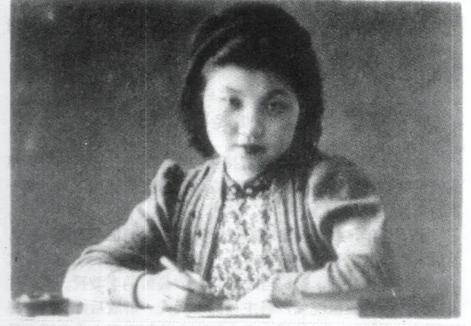 蒋经国母亲图片