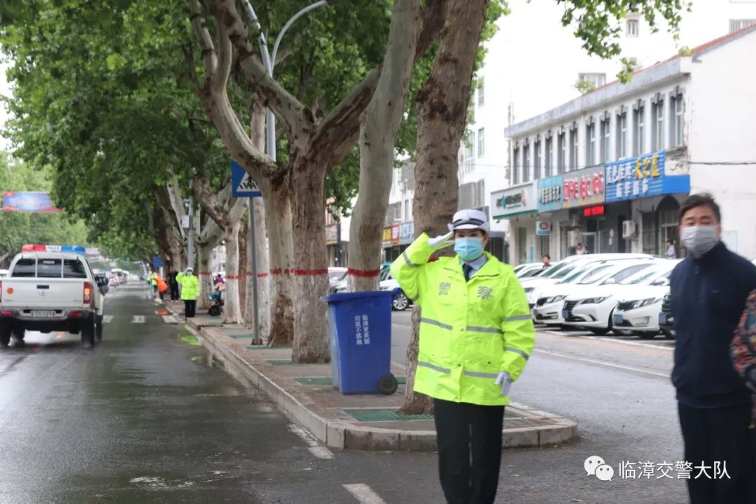 英雄未逝 只是长眠,临漳交警最高规格迎接烈士孙中杰回家