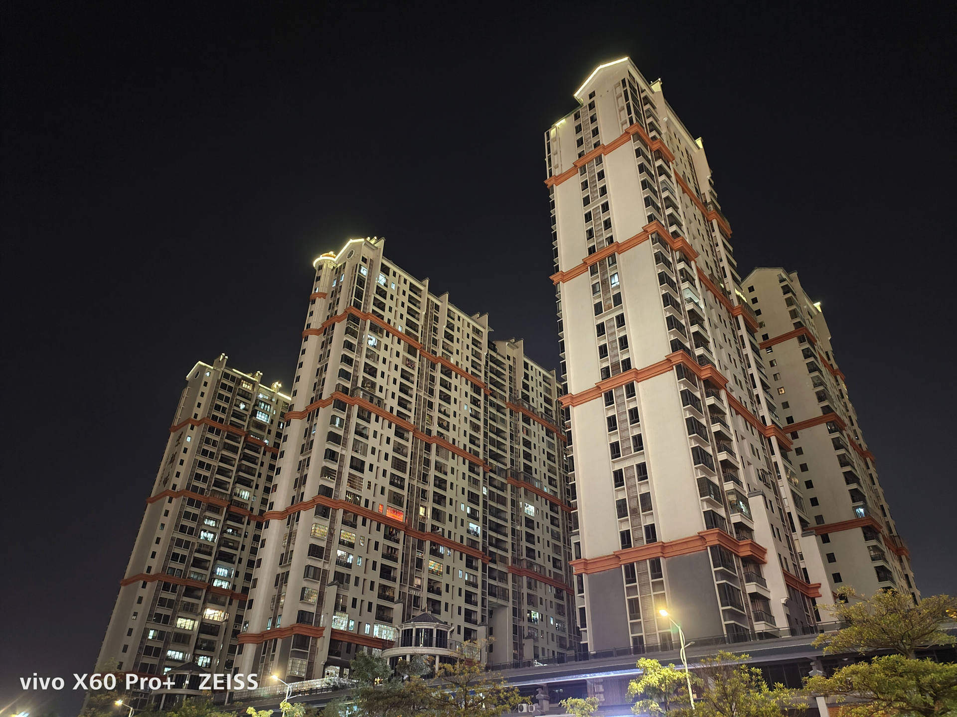 vivo x60 pro 实拍!解决夜间,逆光等多种拍摄难题