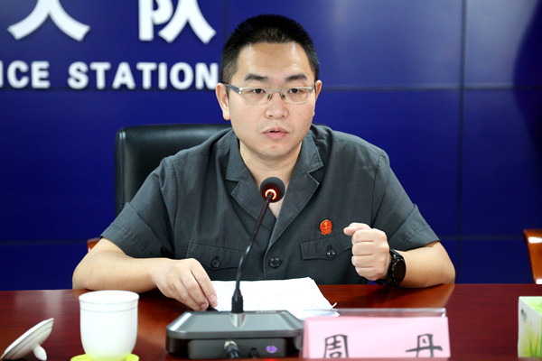 天心法院率先在全市挂牌成立驻交警大队诉源治理工作站