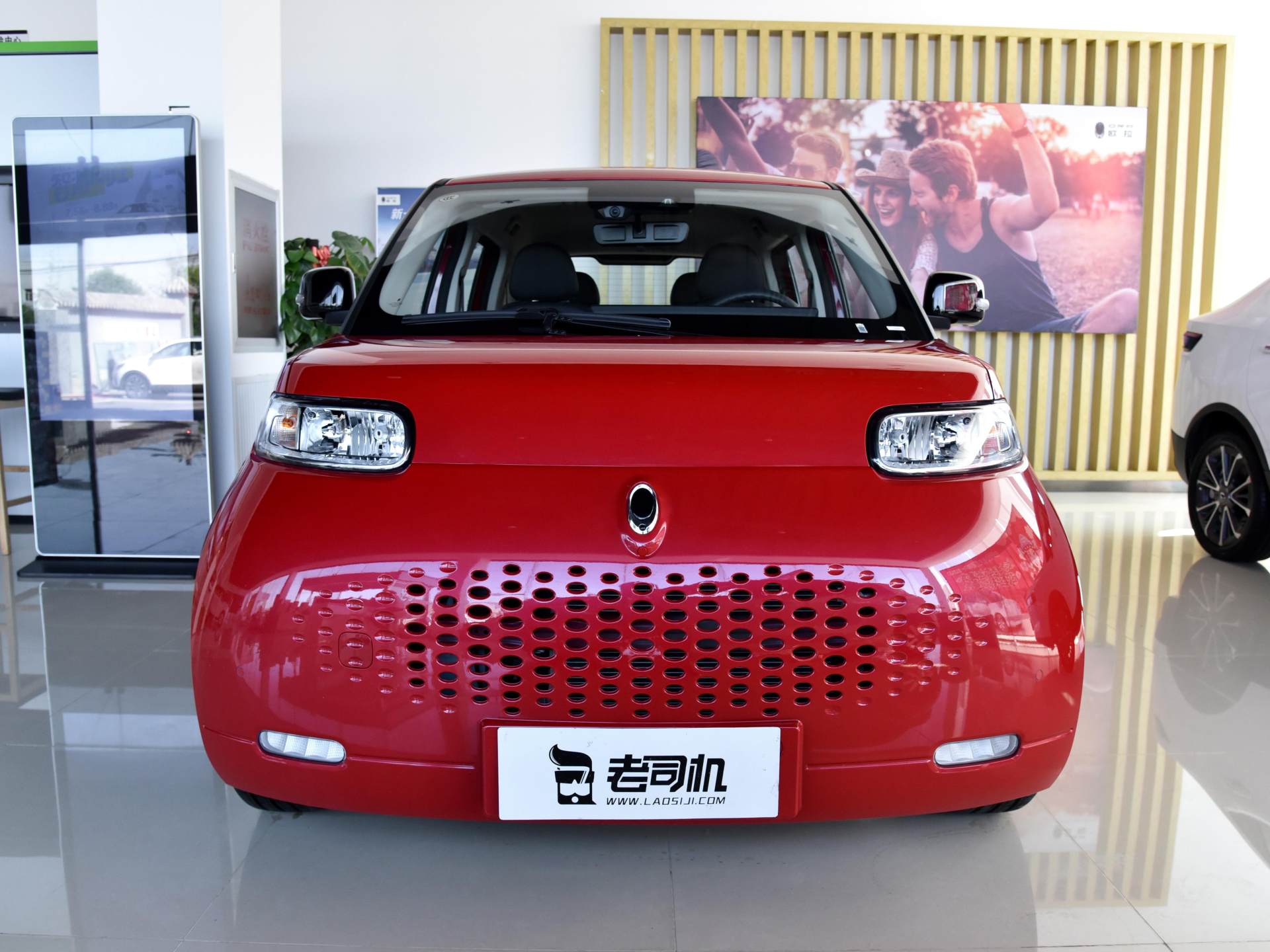 城市代步有一神器,可以快充的高续航电动车,实拍欧拉白猫