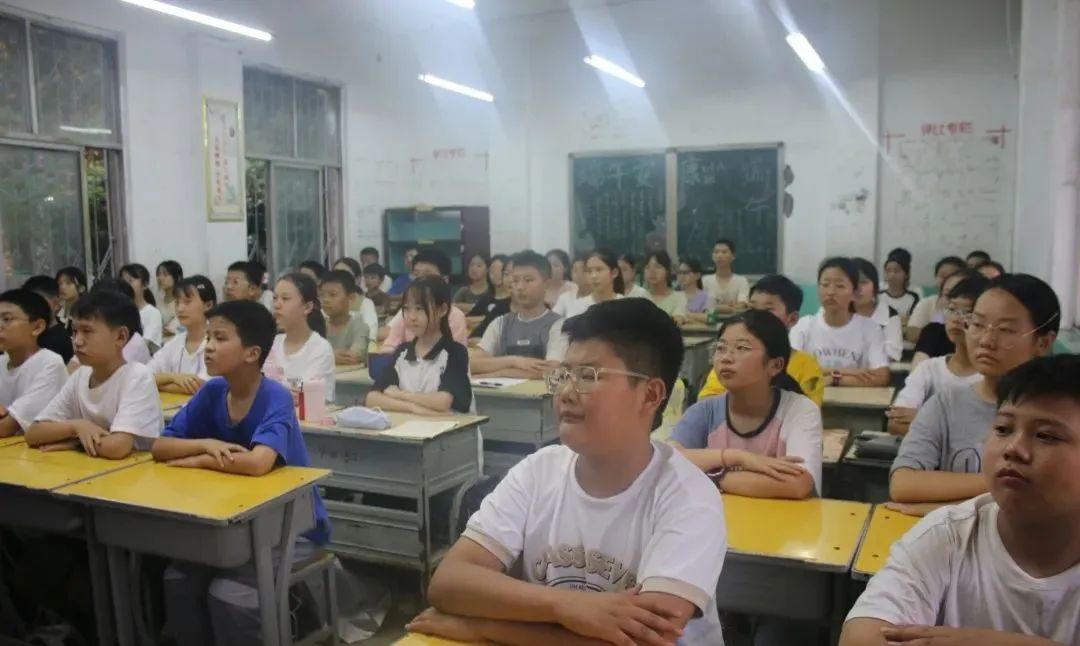 知危险 会避险 善化险!上蔡一中举行新学期安全教育课