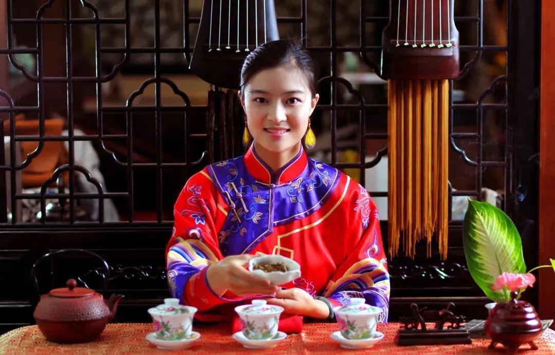 【世赛】"茶仙子"鲍丽丽(上):一片"叶子",一个世界