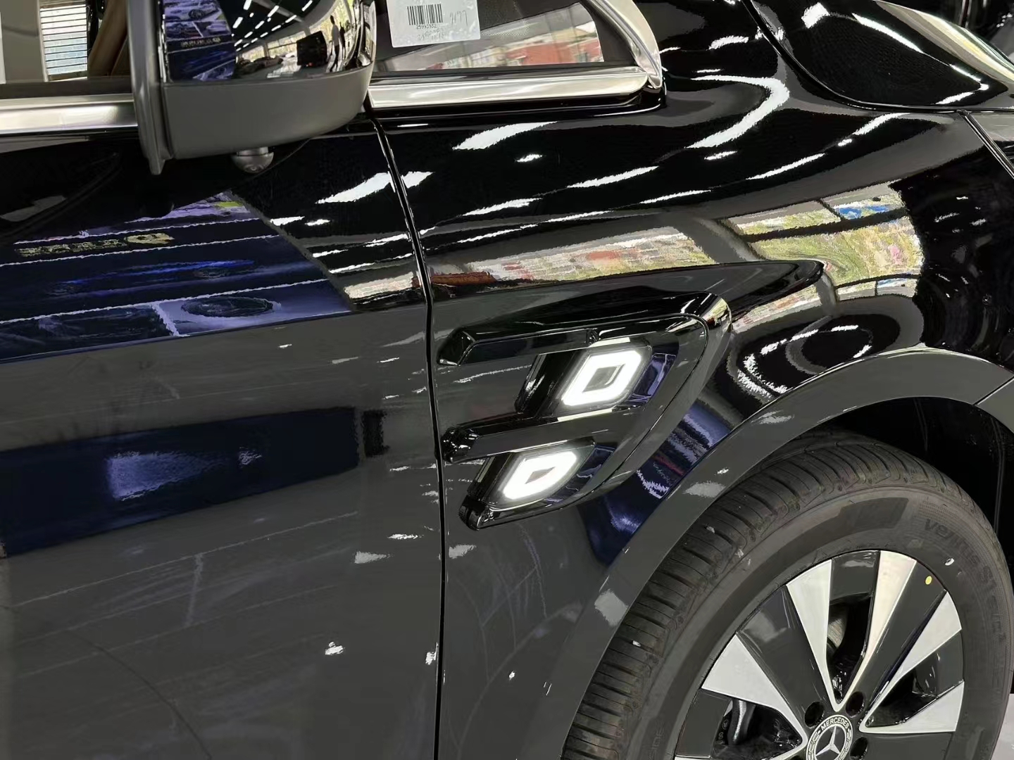 拒绝平庸,奔驰vito升级迈巴赫包围,纯色系内饰简约大气