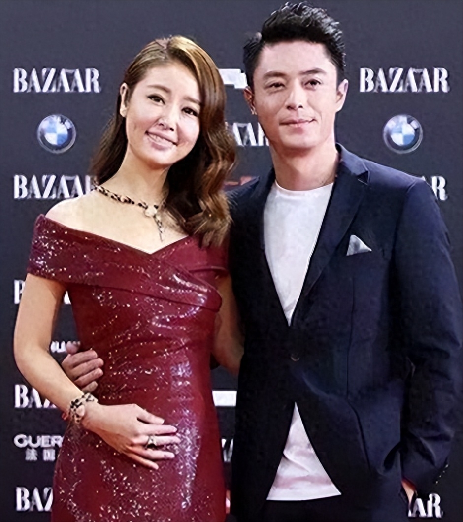 事实上,林心如在国内的慈善表现一直遭受质疑,林心如于2017年在某知名
