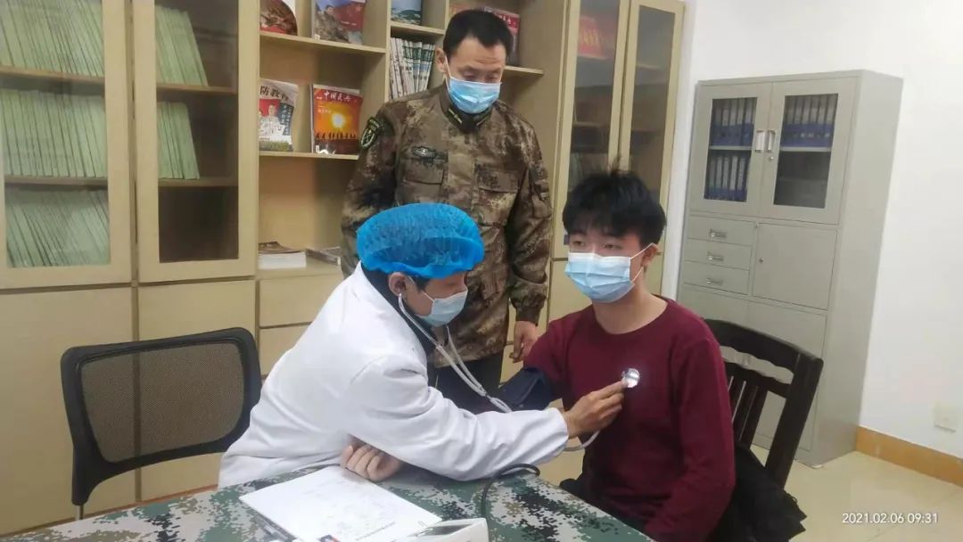 2021年春季征兵初检!小哥哥已就位!