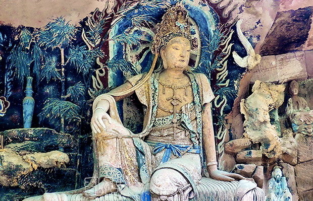 四川有一尊神奇水月观音石刻,从不同角度看会出现不同的面相