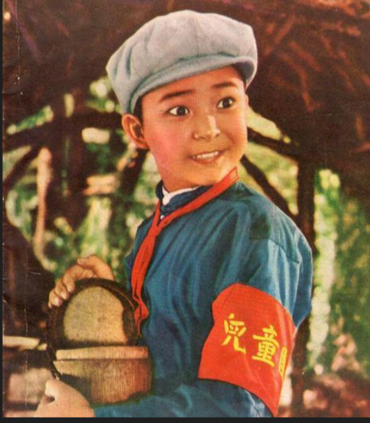 《三毛流浪記》中的主角三毛是王龍基的扮演者,這部電影於1949年上映