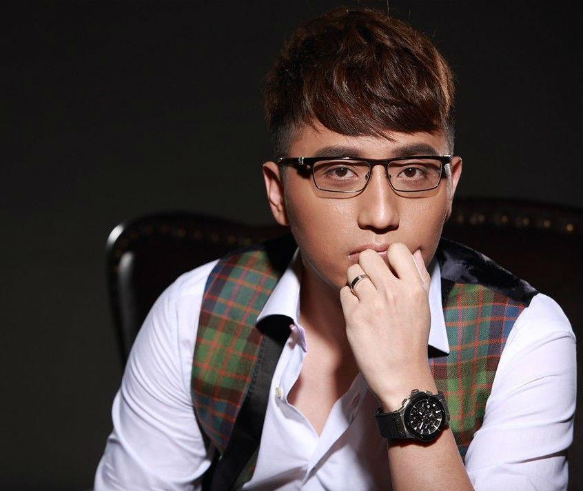 主持人华少的幻灭史:他的故事远比你想象的更恶劣