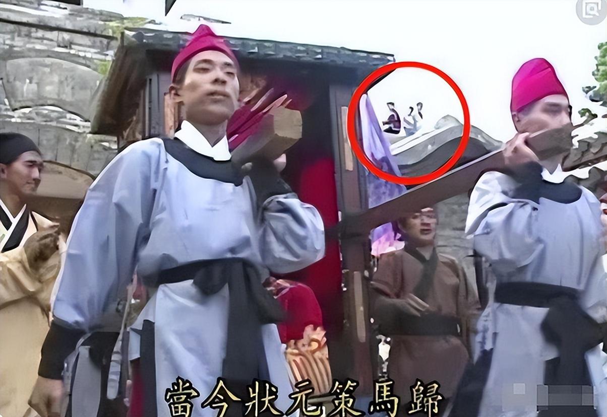 新白娘子传奇中的穿帮镜头看这么多年竟没发现太搞笑了