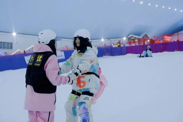 临平家门口的滑雪场