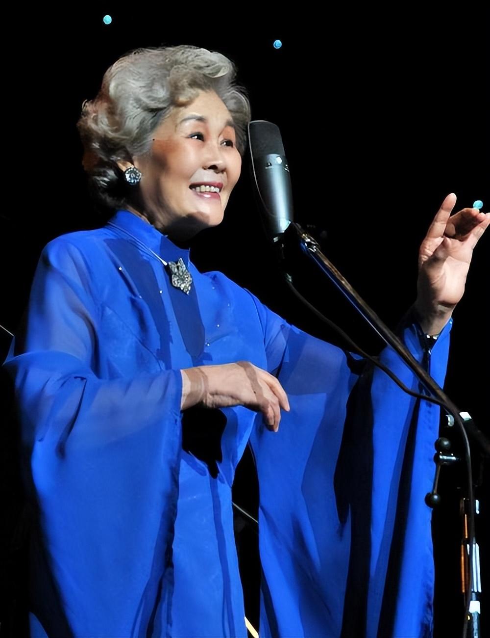 回顾歌唱家于淑珍与初恋结婚晚年不顾儿女反对和老伴住养老院