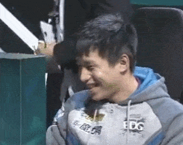 厂长首发再被edg消费!选猪妹整活被we乱锤