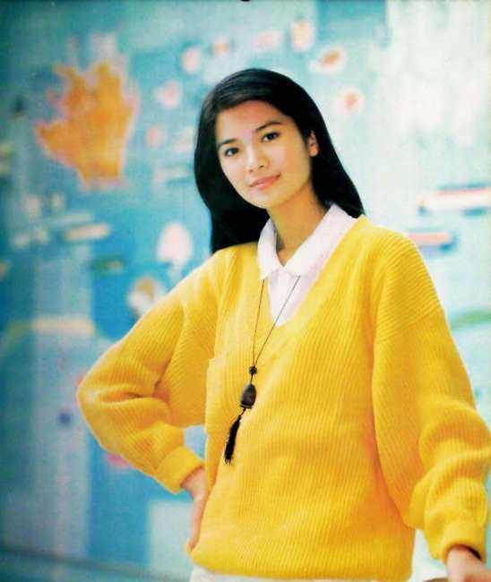 80年代中国老照片:图2是素雅的女中学生,最后一图是个大美女