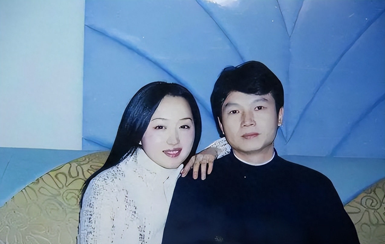 杨钰莹结婚的照片图片